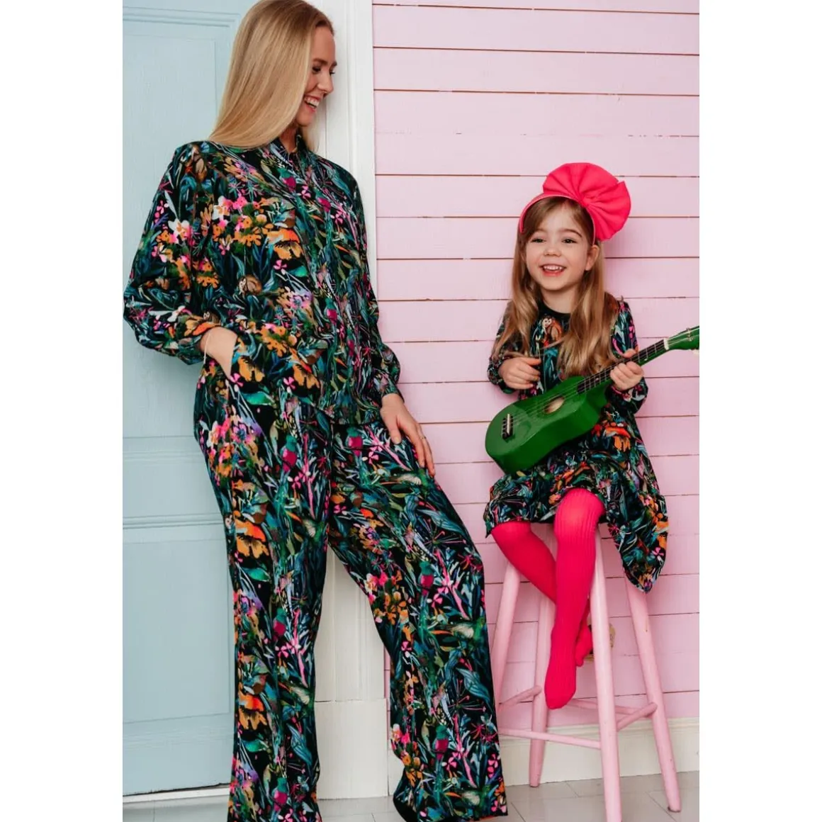 Amazon-Mekko Tummanvihrea