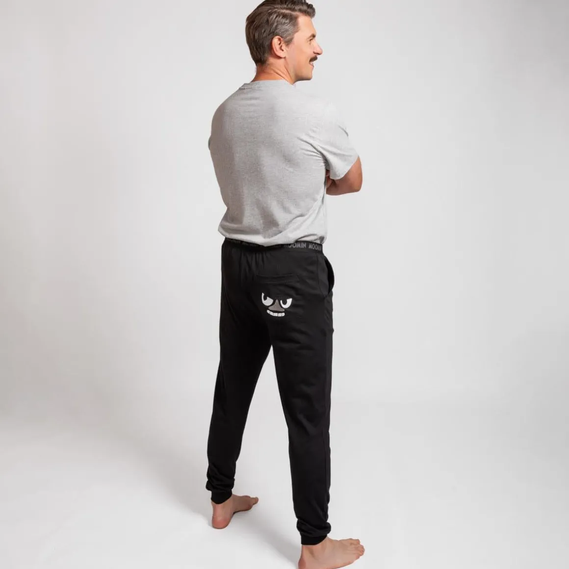 Haisuli-Pyjamahousut Musta